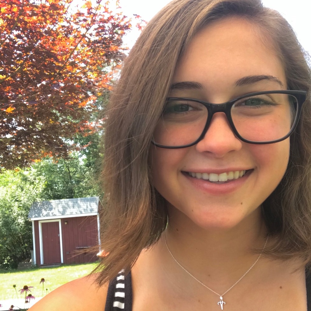 Meet your Posher, Lilly